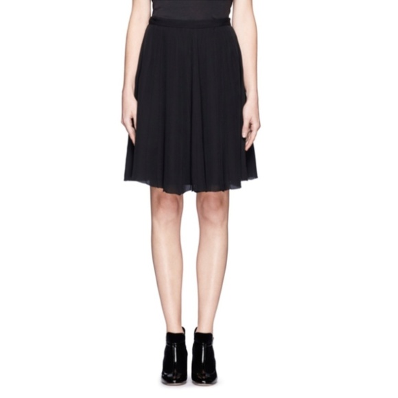 NWOT Theory 100% Alcine Silk Black Pleated… - Picture 1 of 4